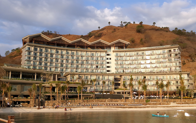 AYANA Komodo Waecicu Beach